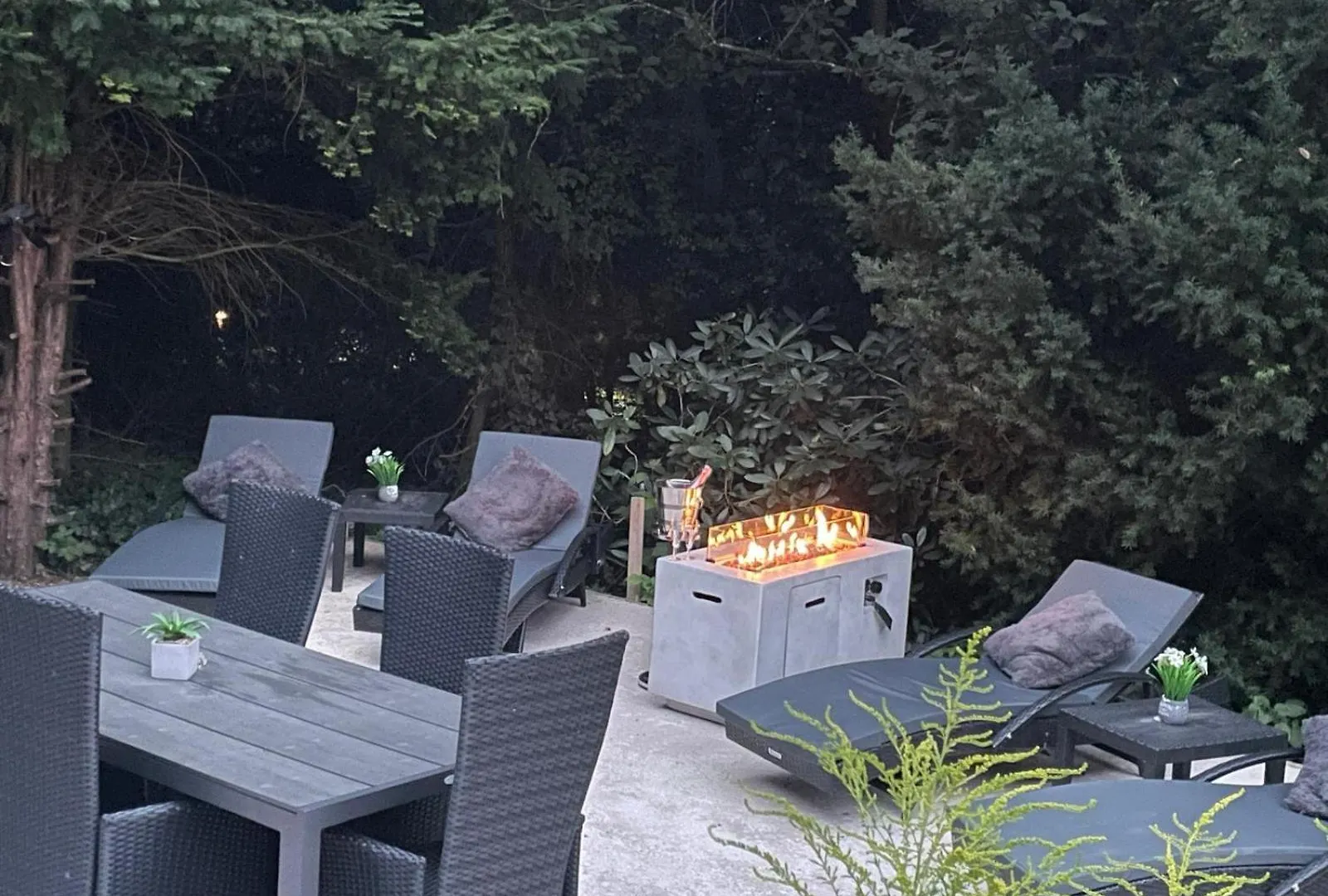 Moderne Ferienwohnung In Waldrandlage Mit Einem Hauch Von Luxus Burgthann 0*,  Germany